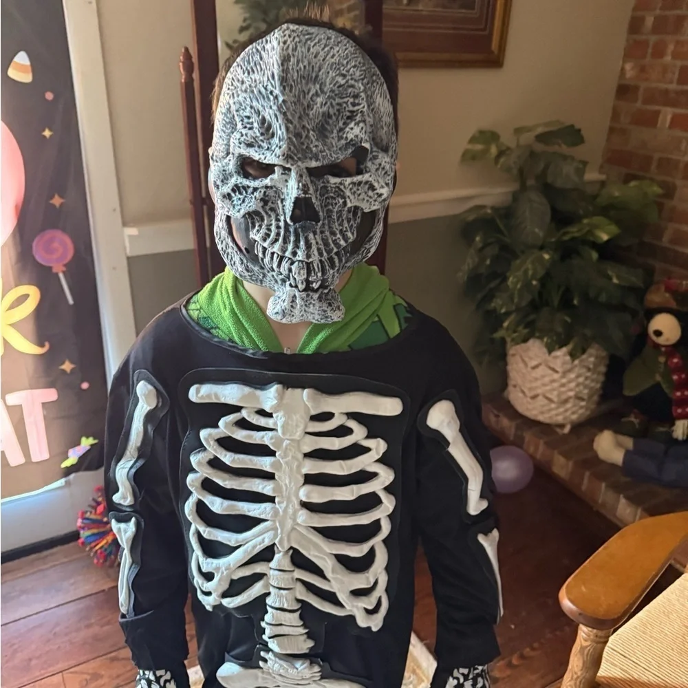 Kids Skeleton Costume with Skull Mask & Gloves